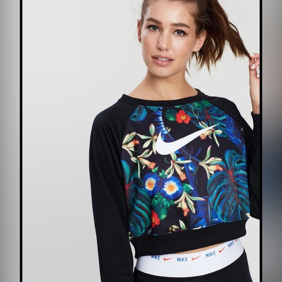 Nike jacket - Picture 2 of 7